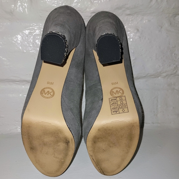 Michael Kors Sabrina Pump Heels - Picture 5 of 5